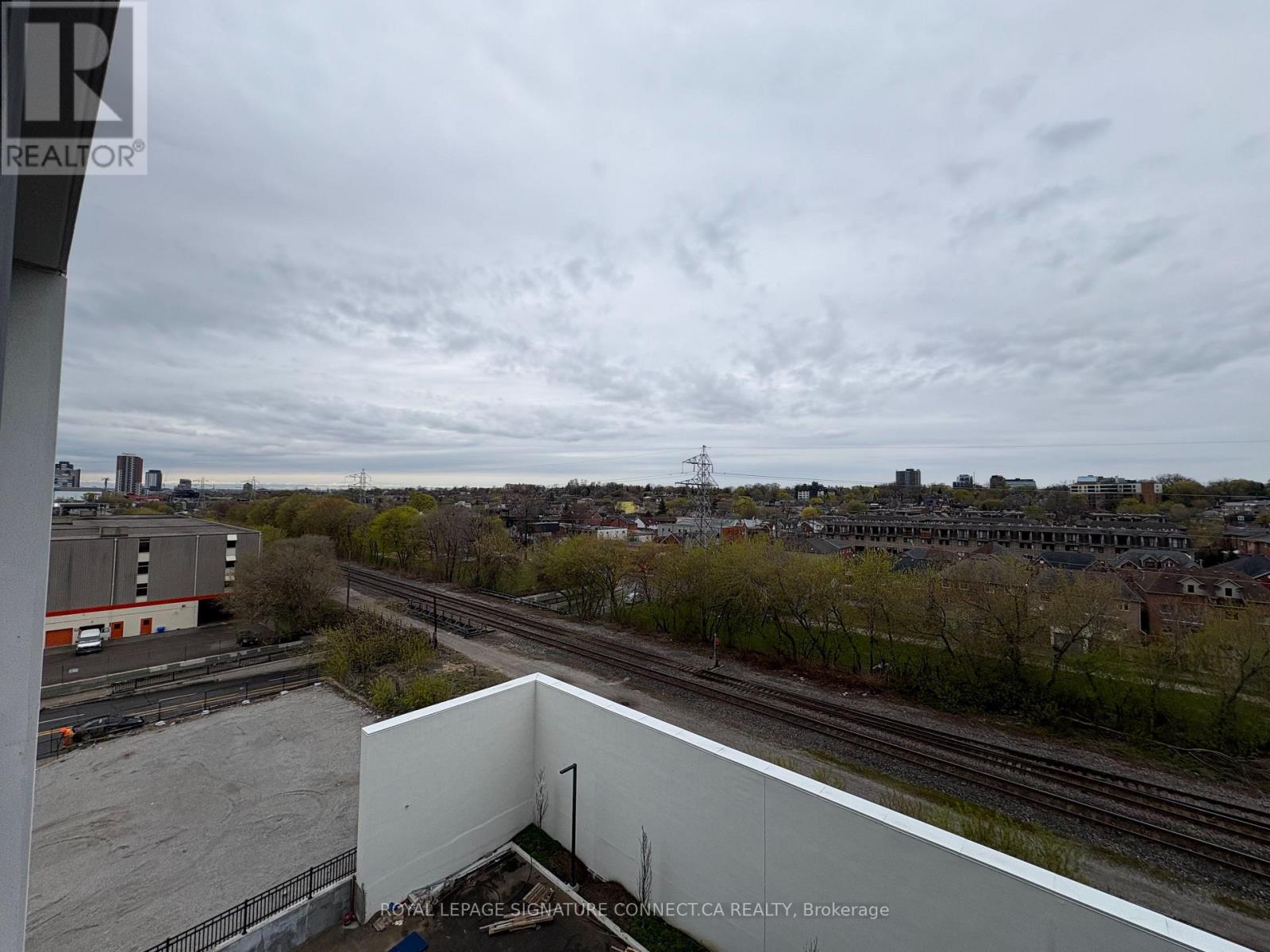 607 - 858 Dupont Street, Toronto, Ontario  M6G 0C1 - Photo 17 - W13069536