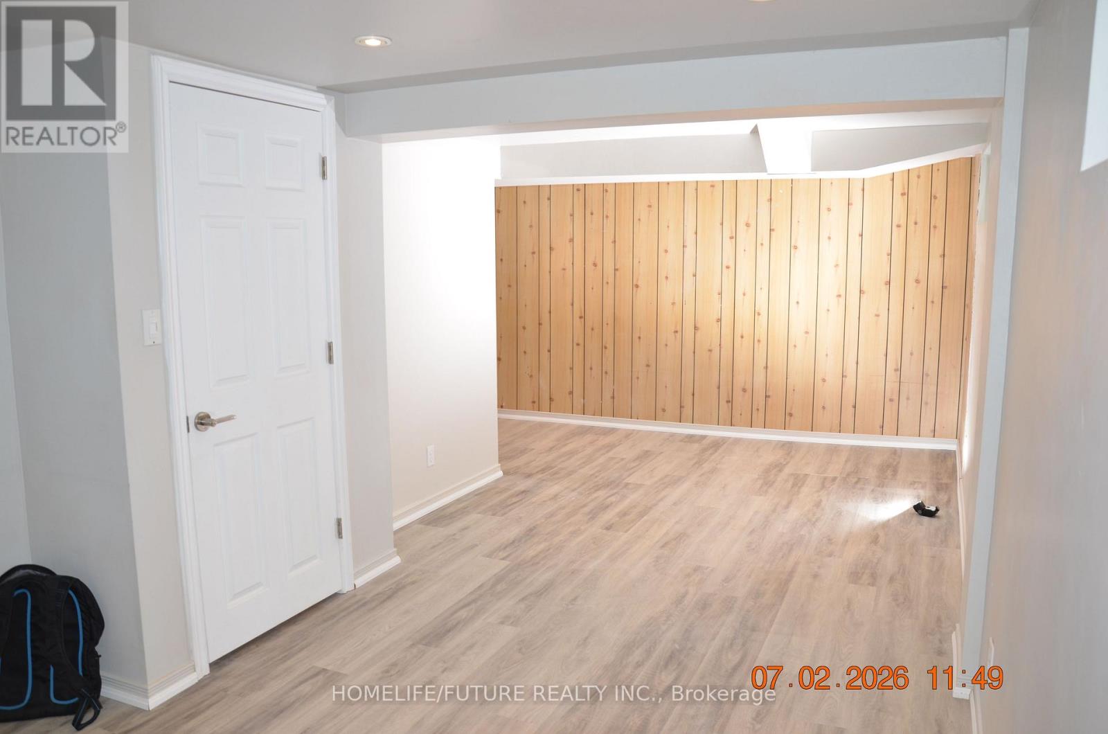 11 Coppermill Drive, Toronto, Ontario  M9W 3Z1 - Photo 2 - W13069570