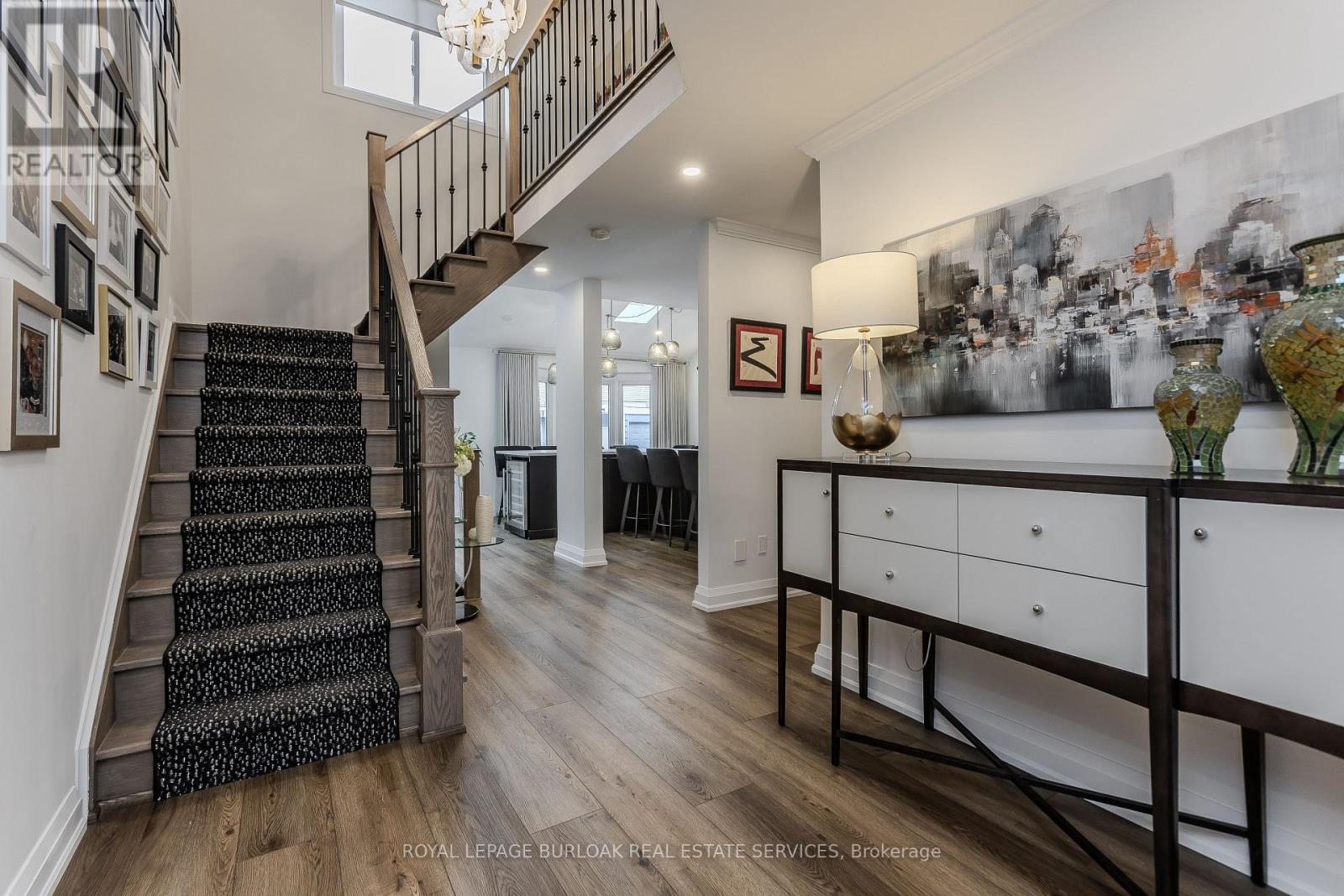 3199 Desmond Drive, Burlington, Ontario  L7M 3N1 - Photo 8 - W13069630