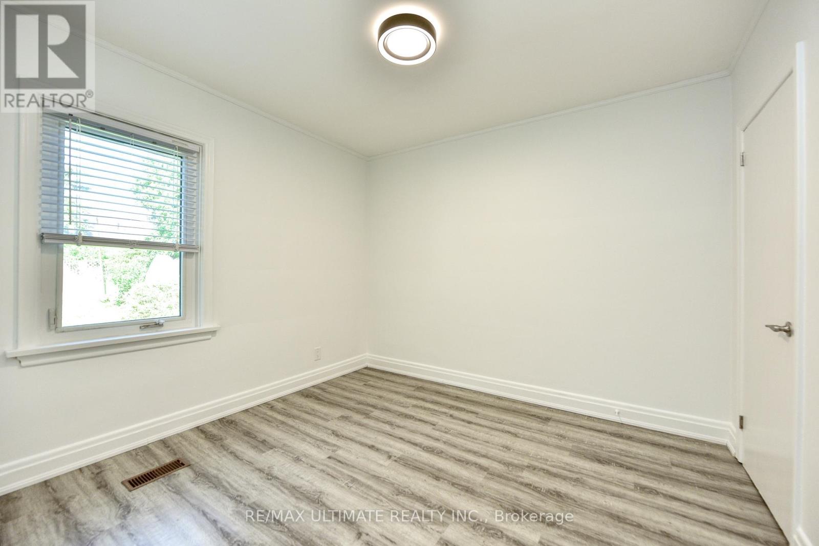 Main Floor - 39 Westhead Road, Toronto, Ontario  M8W 4R7 - Photo 10 - W13069682