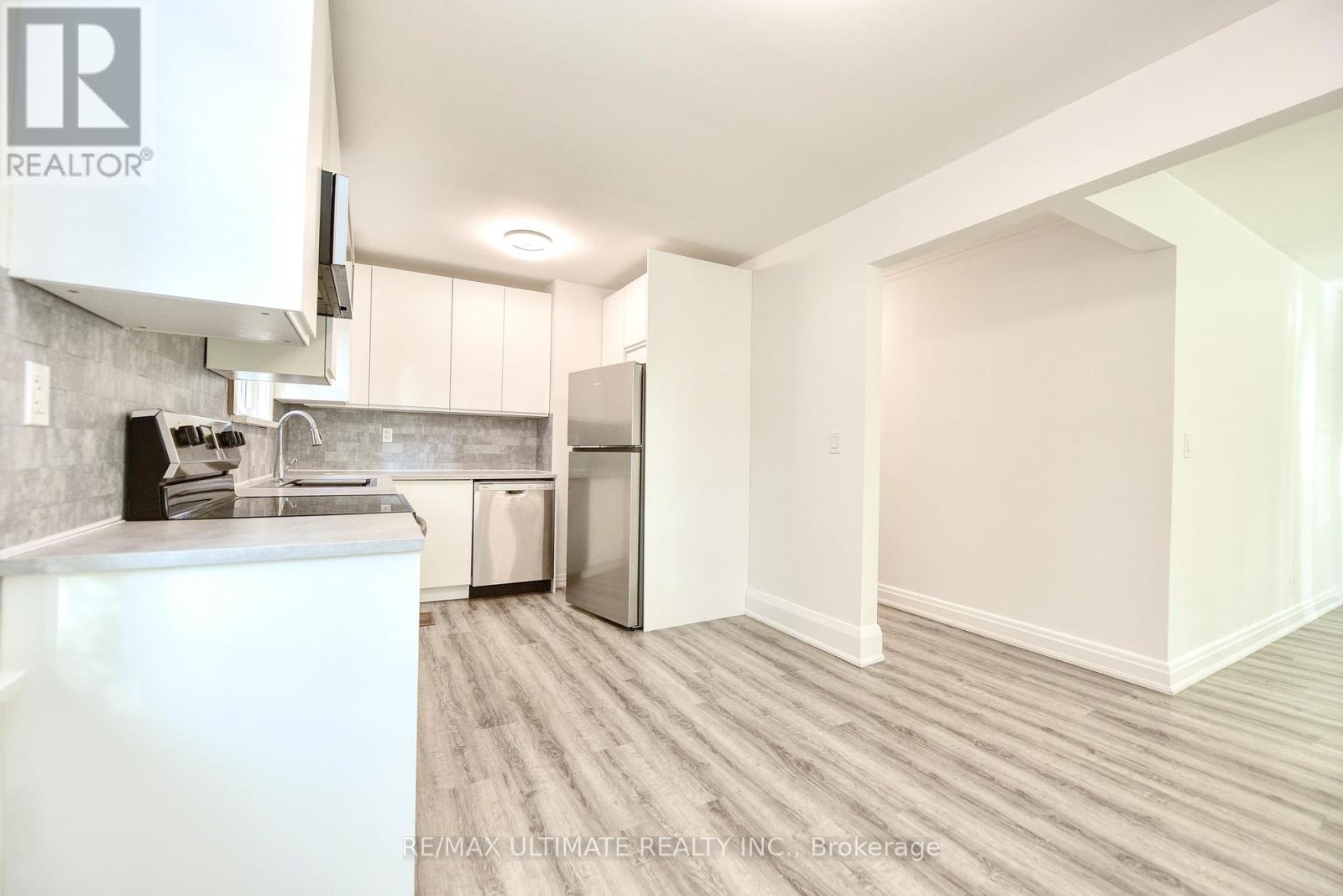 Main Floor - 39 Westhead Road, Toronto, Ontario  M8W 4R7 - Photo 4 - W13069682