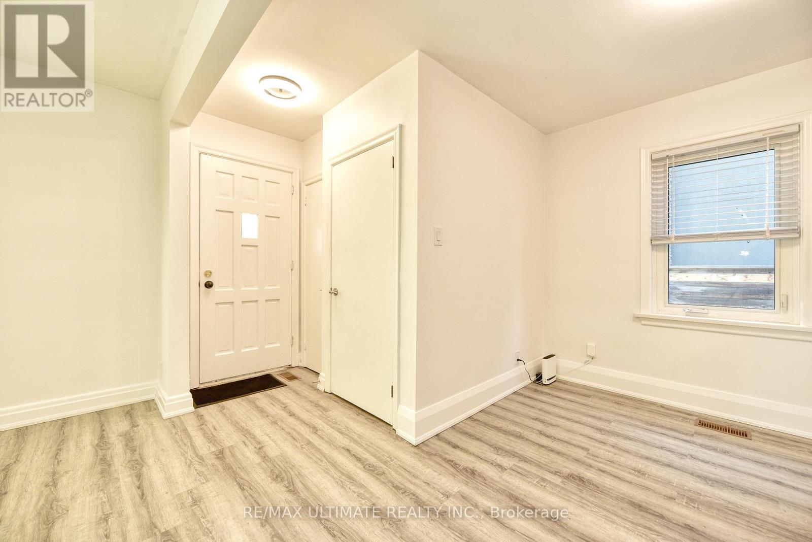 Main Floor - 39 Westhead Road, Toronto, Ontario  M8W 4R7 - Photo 6 - W13069682