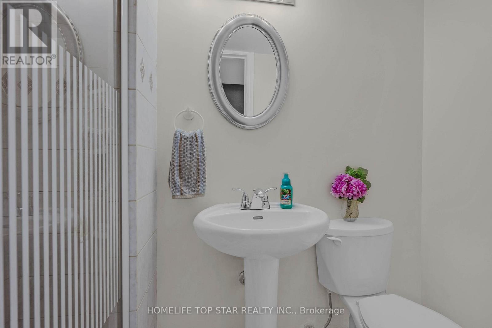 33 - 452 Silverstone Drive, Toronto, Ontario  M9V 3K8 - Photo 17 - W13069688