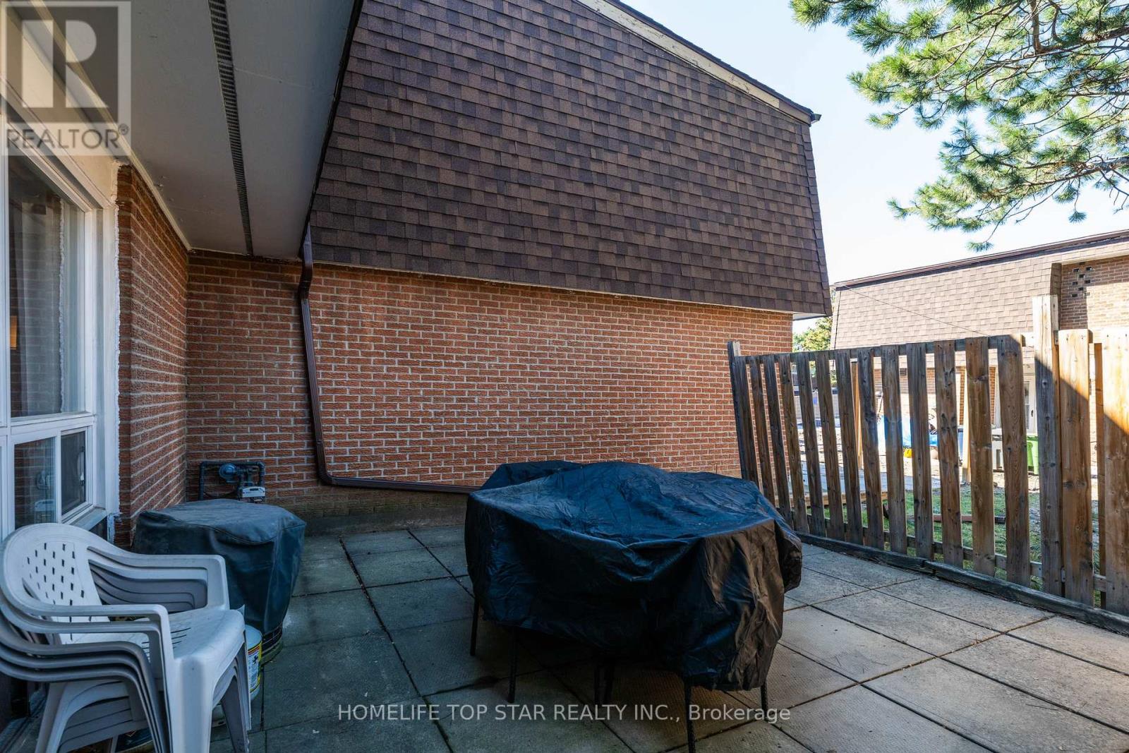 33 - 452 Silverstone Drive, Toronto, Ontario  M9V 3K8 - Photo 32 - W13069688