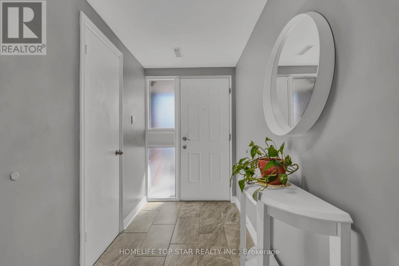 33 - 452 Silverstone Drive, Toronto, Ontario  M9V 3K8 - Photo 6 - W13069688