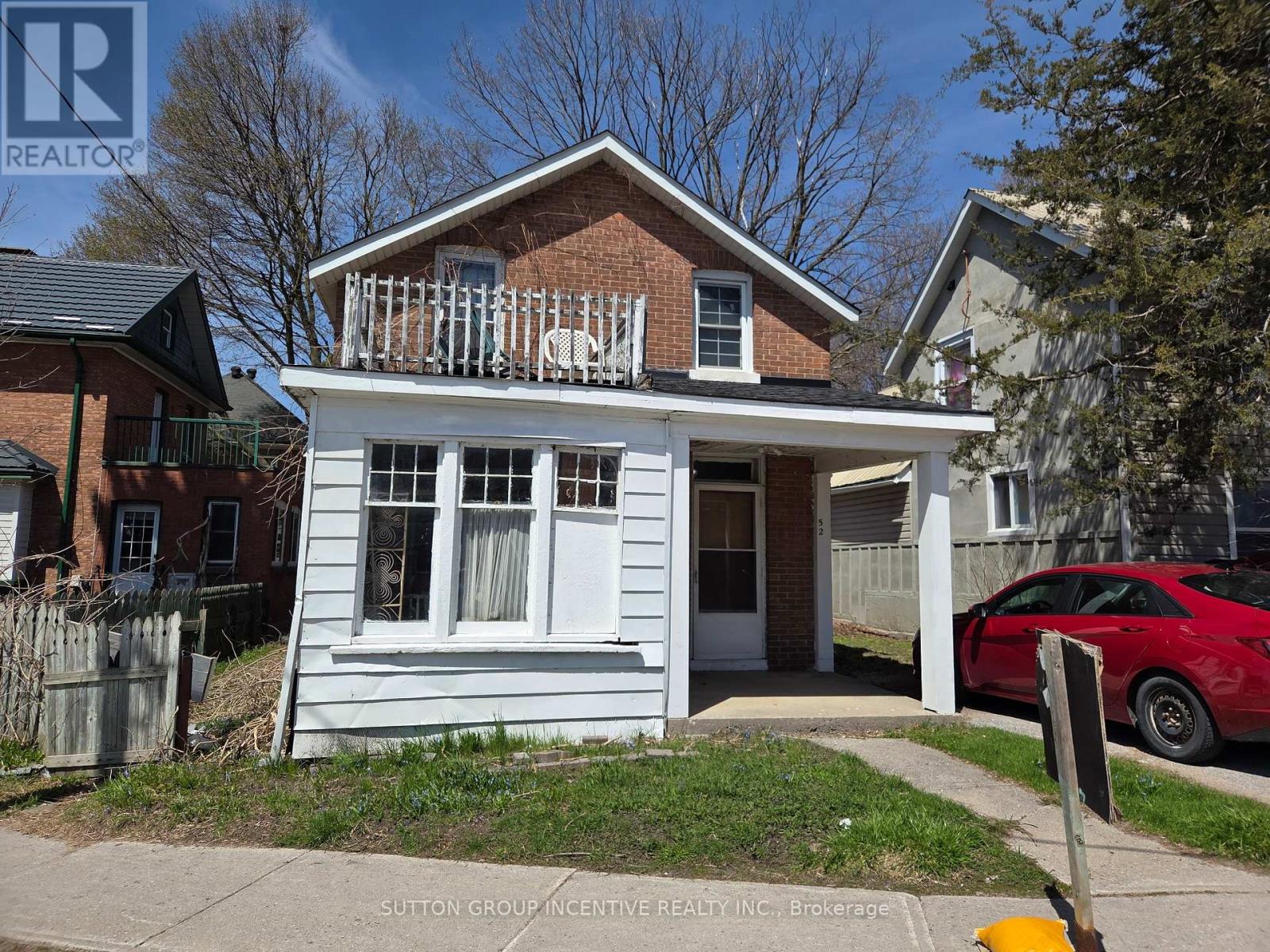 52 MCDONALD STREET, Barrie, Ontario