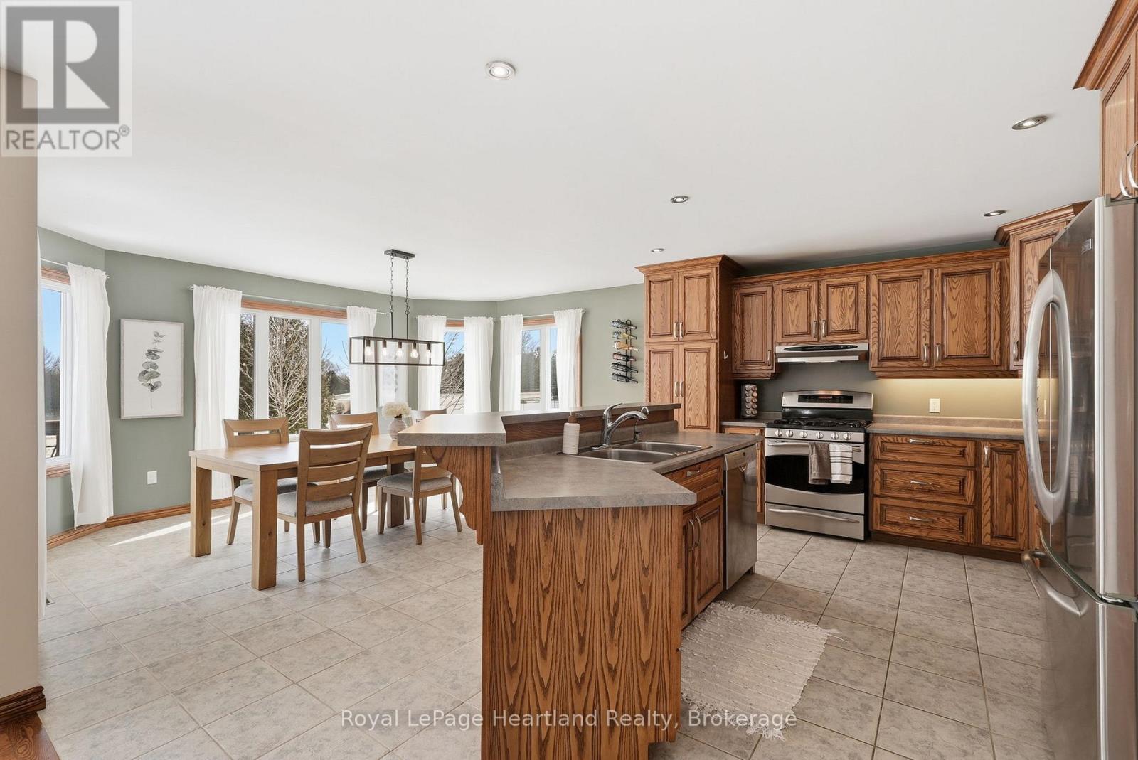 1020 Brussels Line, Howick, Ontario  N0G 2X0 - Photo 11 - X12879838