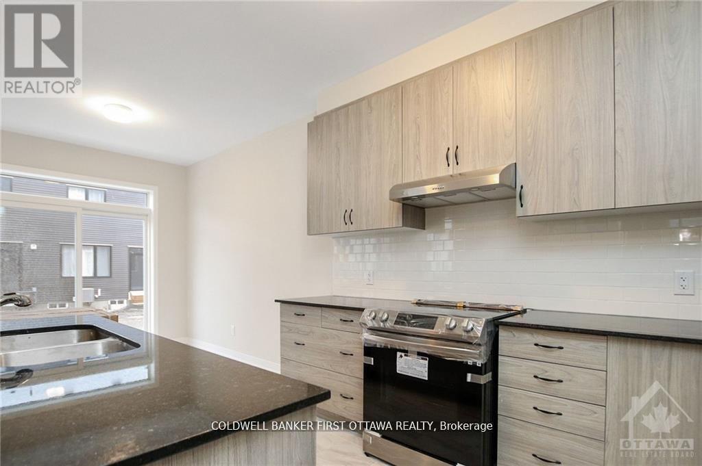 71 Kindred Row, Ottawa, Ontario  K2S 2Z6 - Photo 11 - X13069860