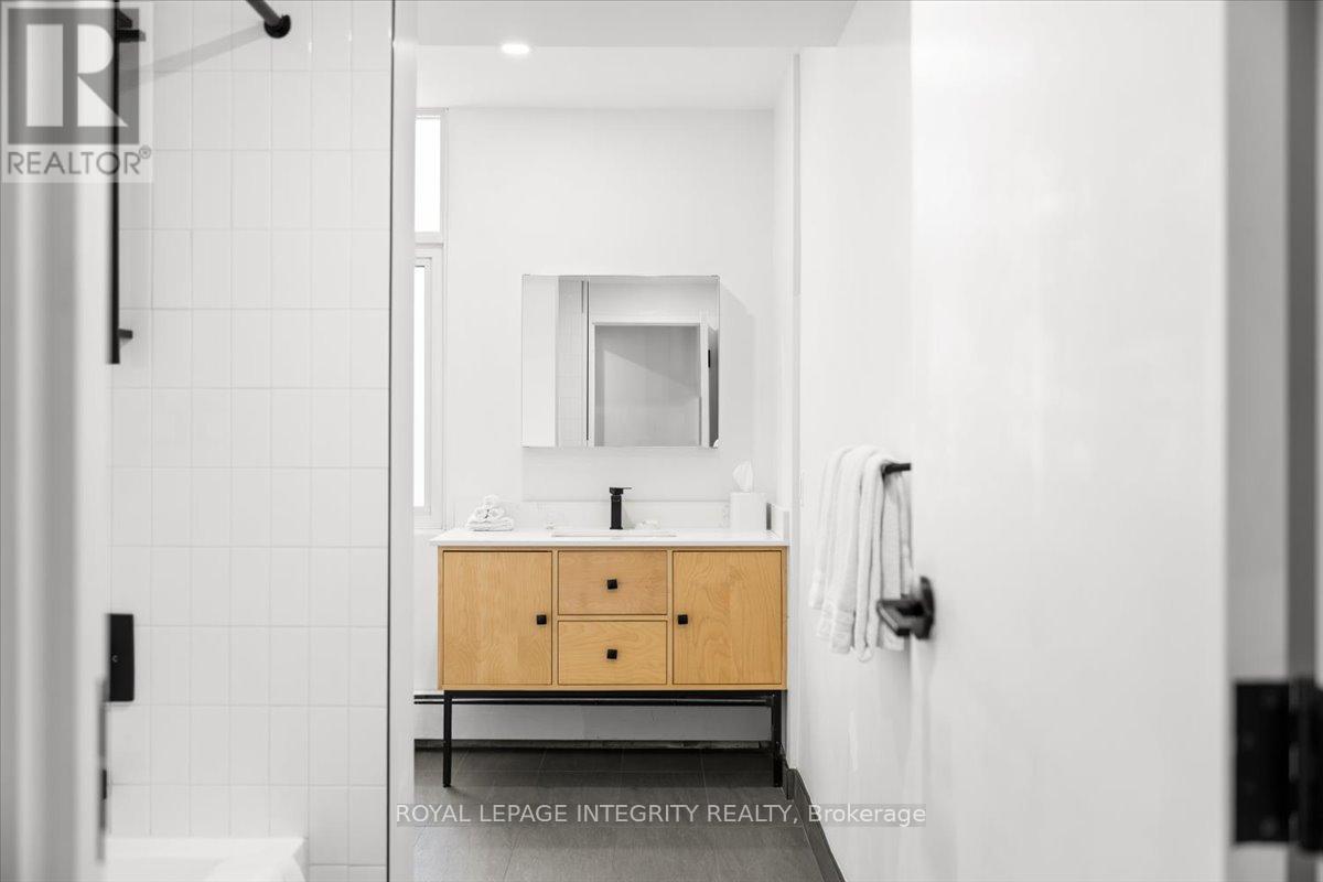1404 - 161 Laurier Avenue W, Ottawa, Ontario  K1P 5J2 - Photo 11 - X13070070