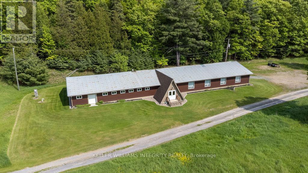 639 Loney Lake Road, Lanark Highlands, Ontario  K0A 3L0 - Photo 5 - X13070118