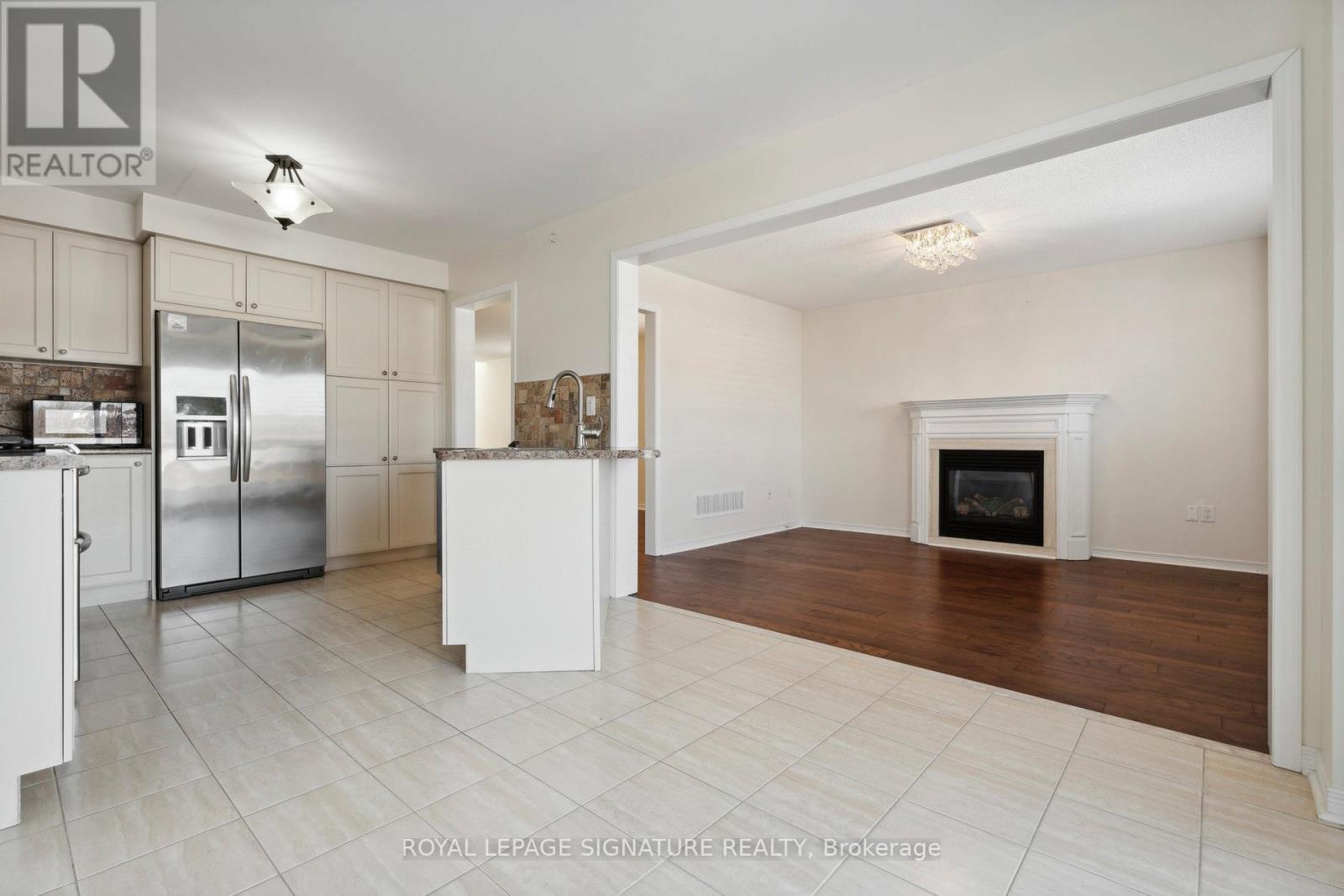 1198 Mary-Lou St Street, Innisfil, Ontario  L9S 0C1 - Photo 2 - N13068328