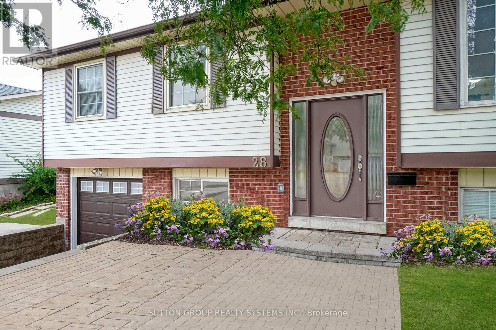 Lower - 28 Cindy Avenue, Cambridge, Ontario  N3C 3J2 - Photo 2 - X13069520