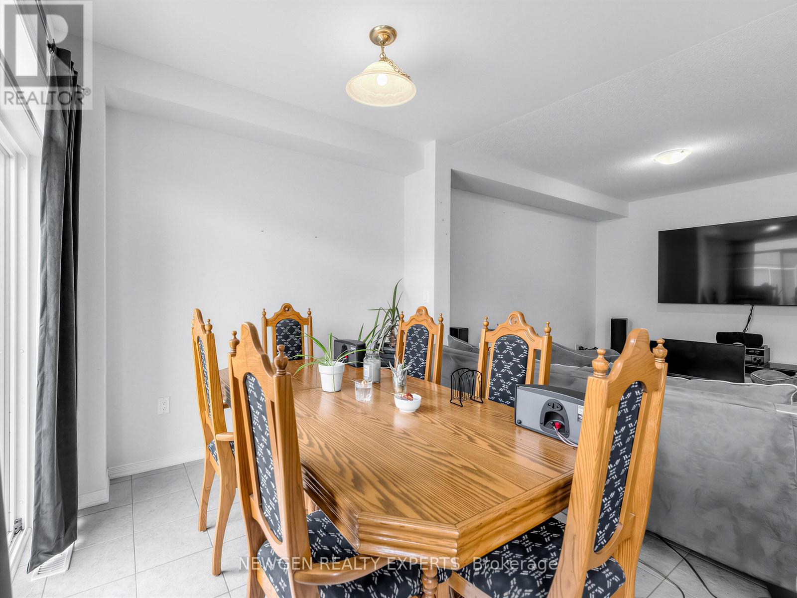 28 Mccargow Drive, Haldimand, Ontario  N3W 0C3 - Photo 15 - X13069534