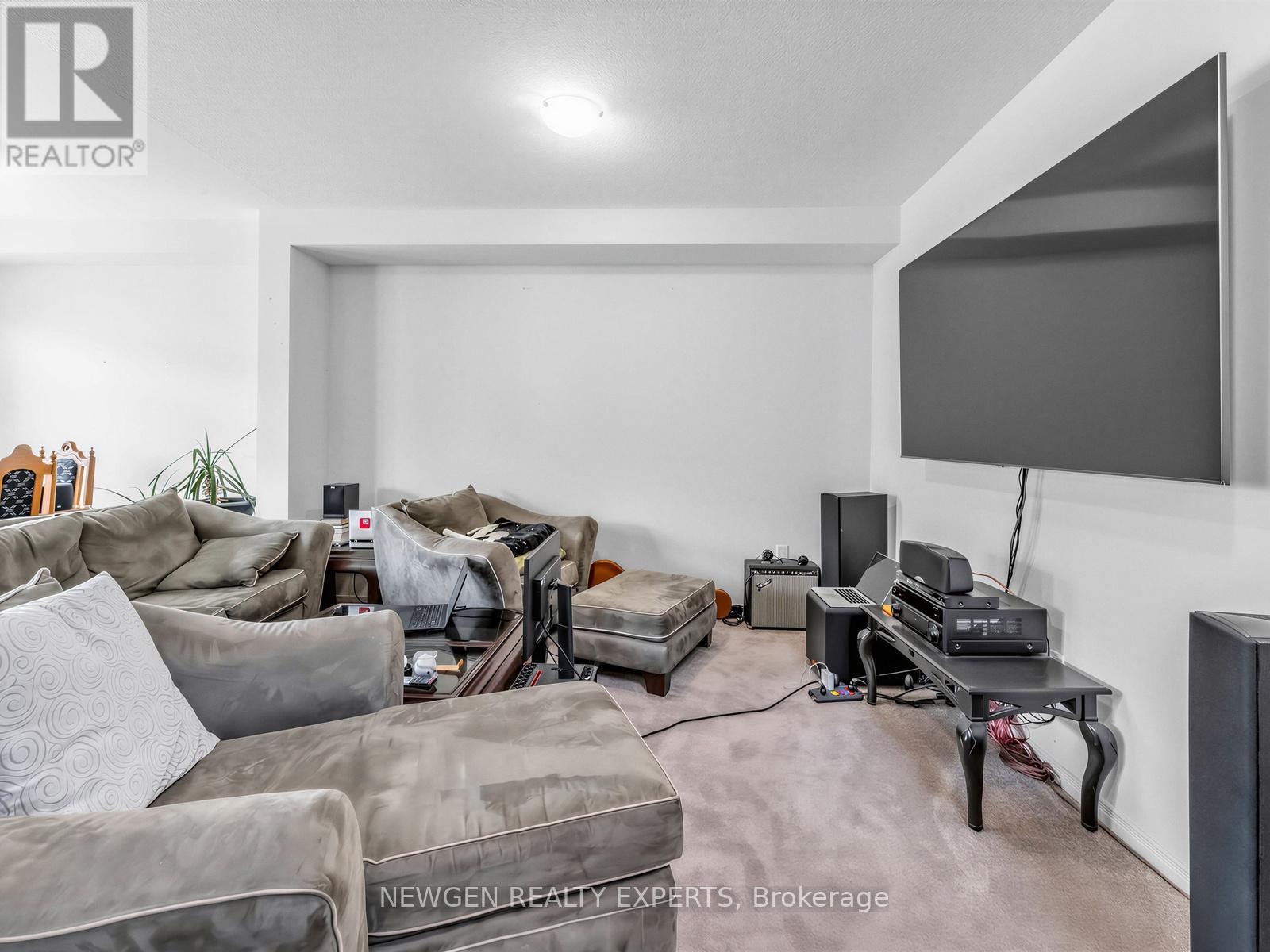 28 Mccargow Drive, Haldimand, Ontario  N3W 0C3 - Photo 6 - X13069534