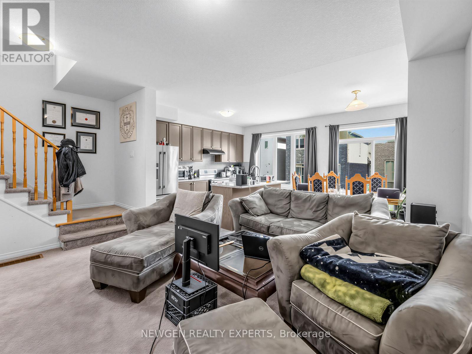 28 Mccargow Drive, Haldimand, Ontario  N3W 0C3 - Photo 8 - X13069534