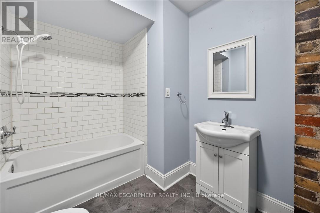 495 Charlton Avenue E, Hamilton, Ontario  L8N 1Z4 - Photo 16 - X13069628
