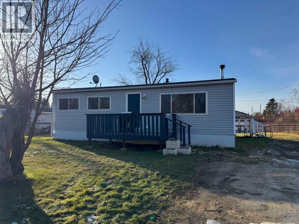32 1 Street, Kinuso, Alberta  T0G 1K0 - Photo 1 - A2270593