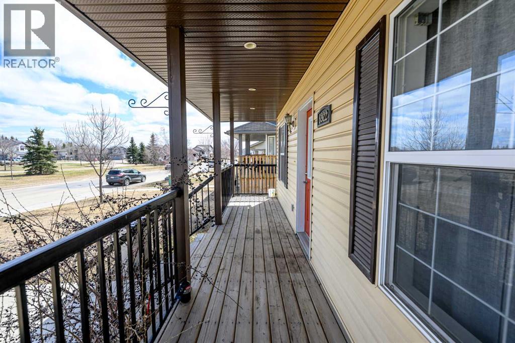 6922 88a Street, Grande Prairie, Alberta  T8X 0C1 - Photo 2 - A2305424