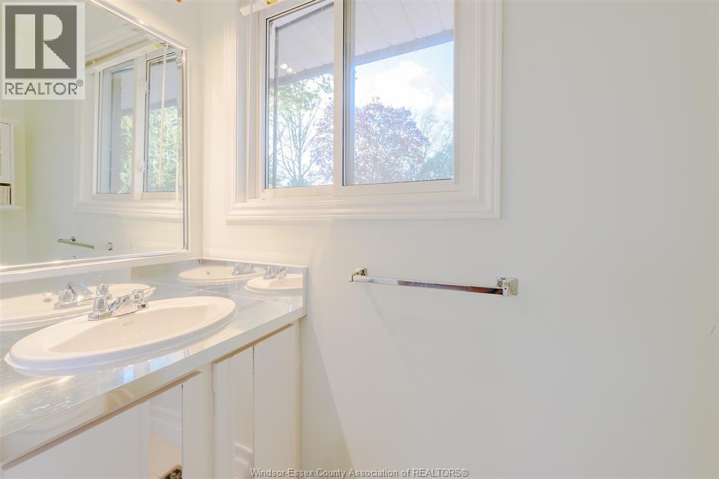 740 Kennedy Drive West, Windsor, Ontario  N9G 1S9 - Photo 23 - 26009631