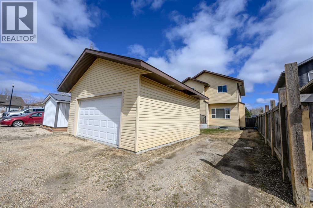 6922 88a Street, Grande Prairie, Alberta  T8X 0C1 - Photo 39 - A2305424