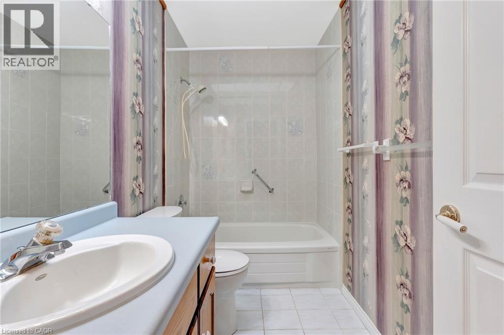 225 Benjamin Road Unit# 65, Waterloo, Ontario  N2V 1Z3 - Photo 34 - 40825713