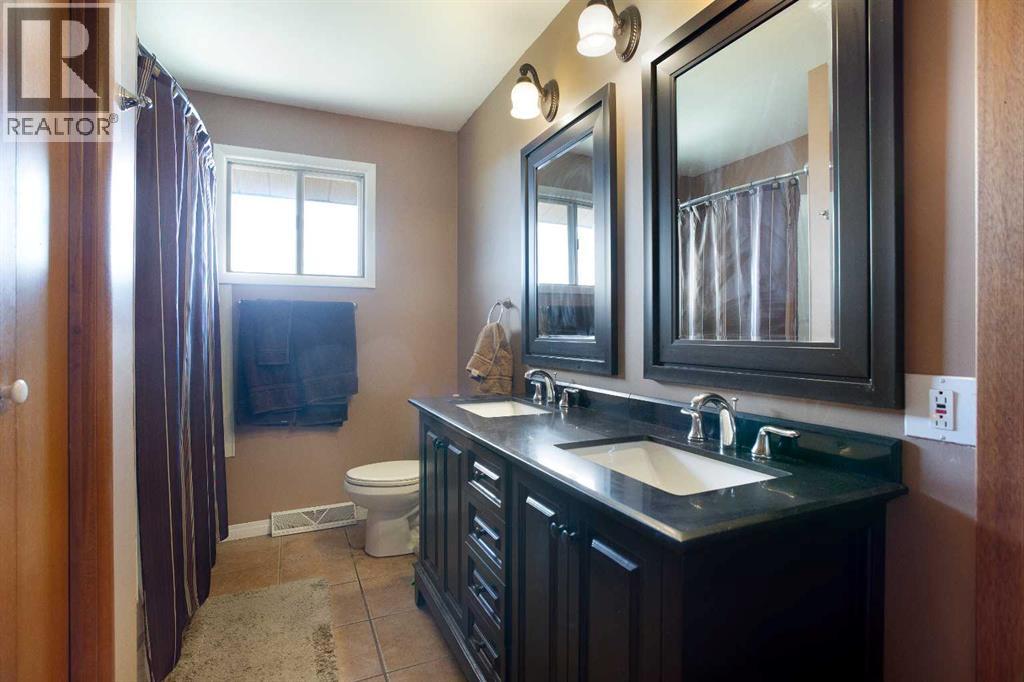 3002 10 Street, Didsbury, Alberta  T3R 0T2 - Photo 8 - A2301212