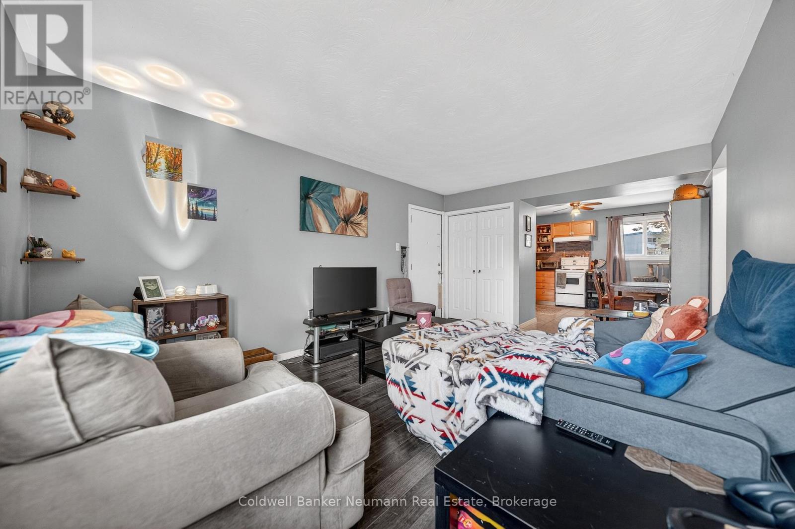 111 Conroy Crescent, Guelph, Ontario  N1G 2V5 - Photo 4 - X13069884