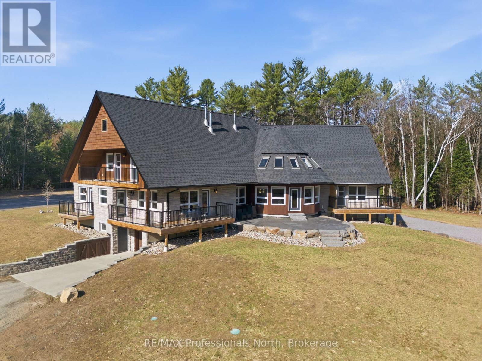 1196 RAVENSCLIFFE ROAD, Huntsville, Ontario
