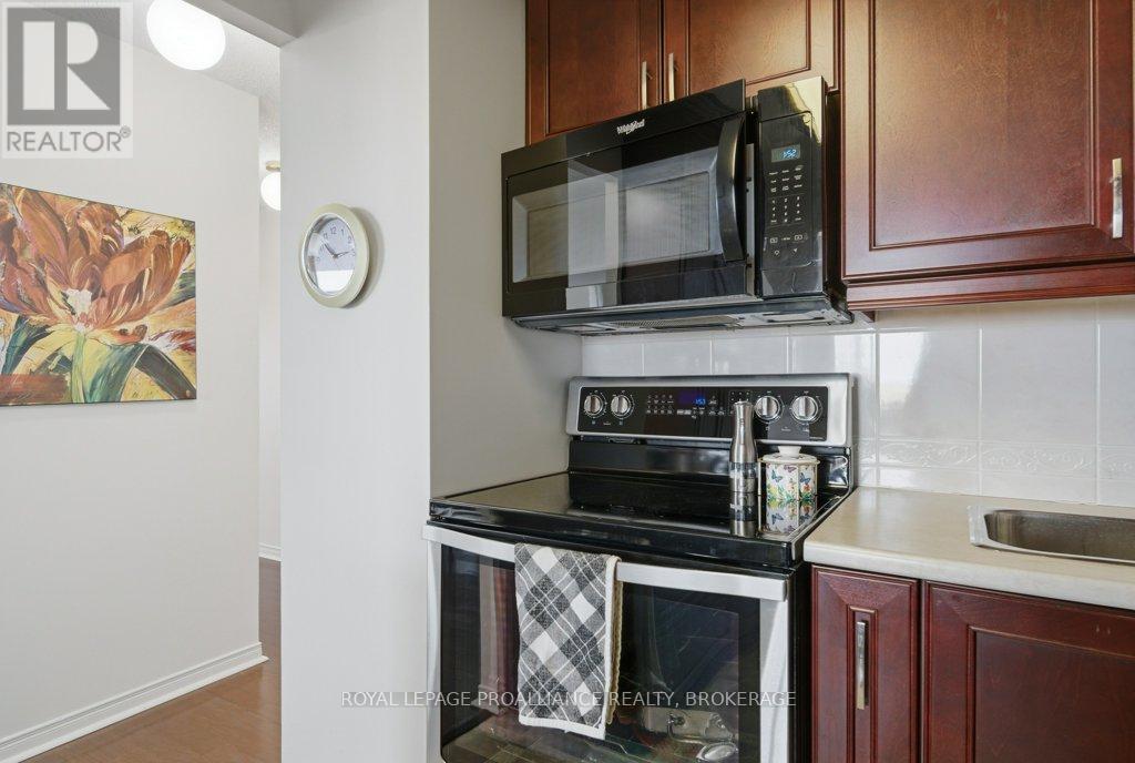 606 - 120 Barrett Court, Kingston, Ontario  K7L 5H6 - Photo 17 - X12875766