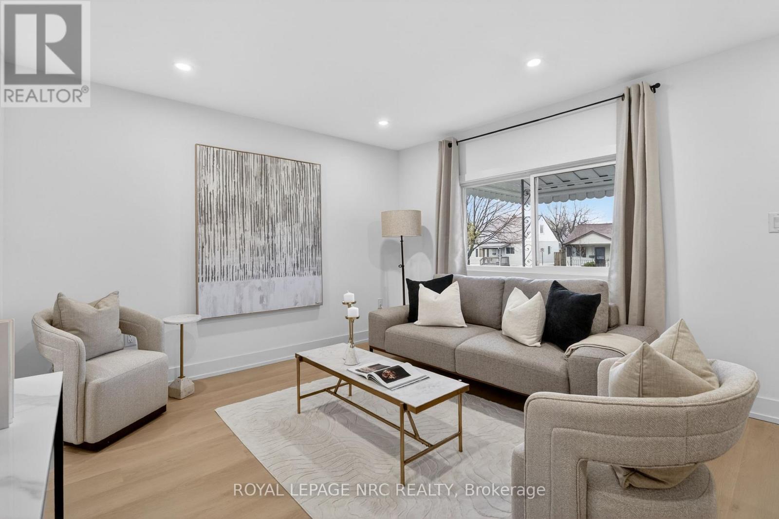 374 NAVY STREET, Welland, Ontario