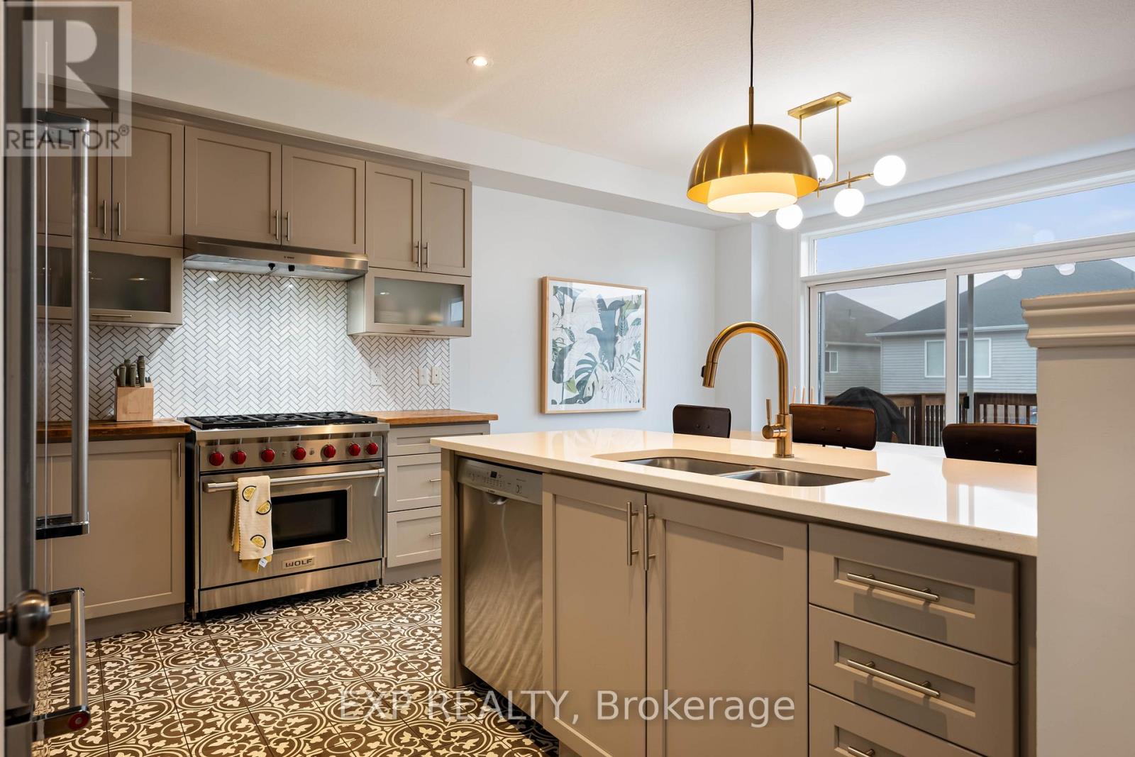 209 Drenters Court, Guelph/eramosa, Ontario  N0B 2K0 - Photo 9 - X12885752