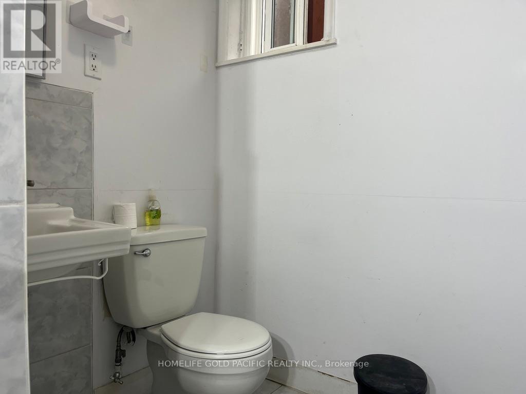 244 MAXWELL (BASEMENT) STREET - Photo 12