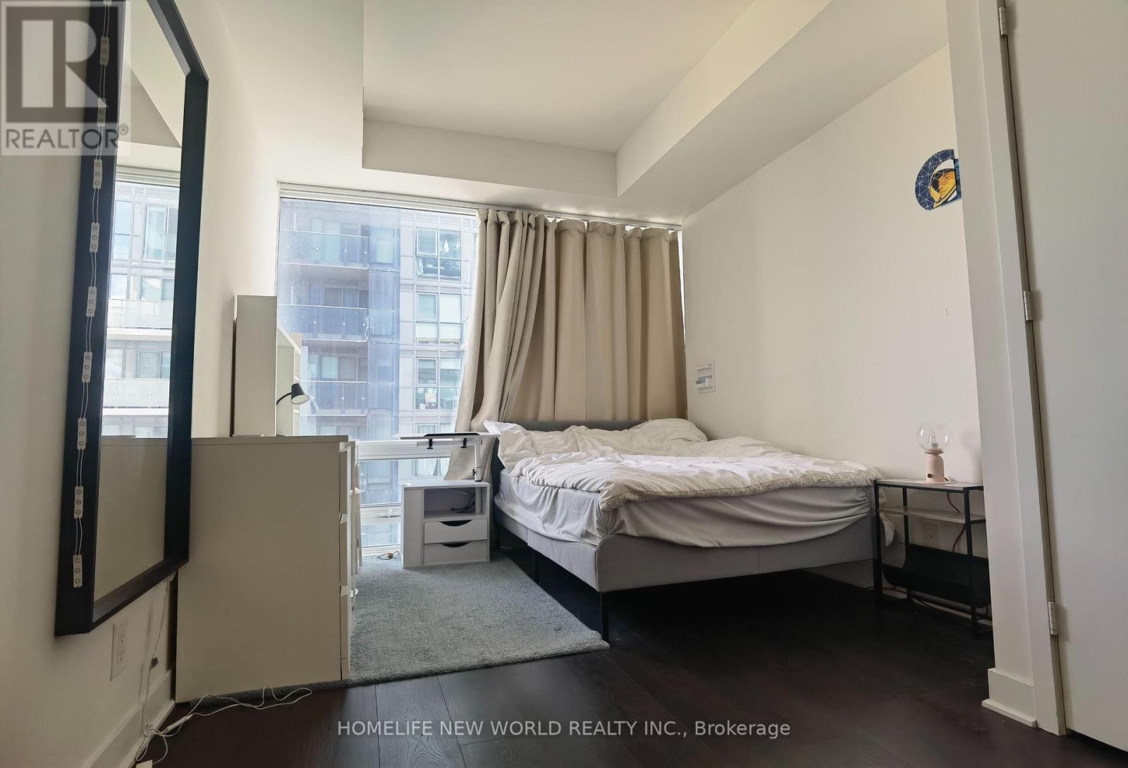 2109 - 15 Grenville Street, Toronto, Ontario  M4Y 0B9 - Photo 6 - C13069912