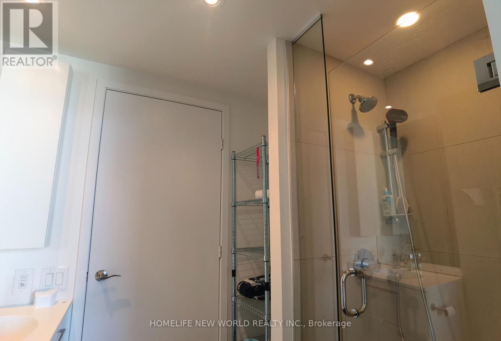 2109 - 15 Grenville Street, Toronto, Ontario  M4Y 0B9 - Photo 8 - C13069912