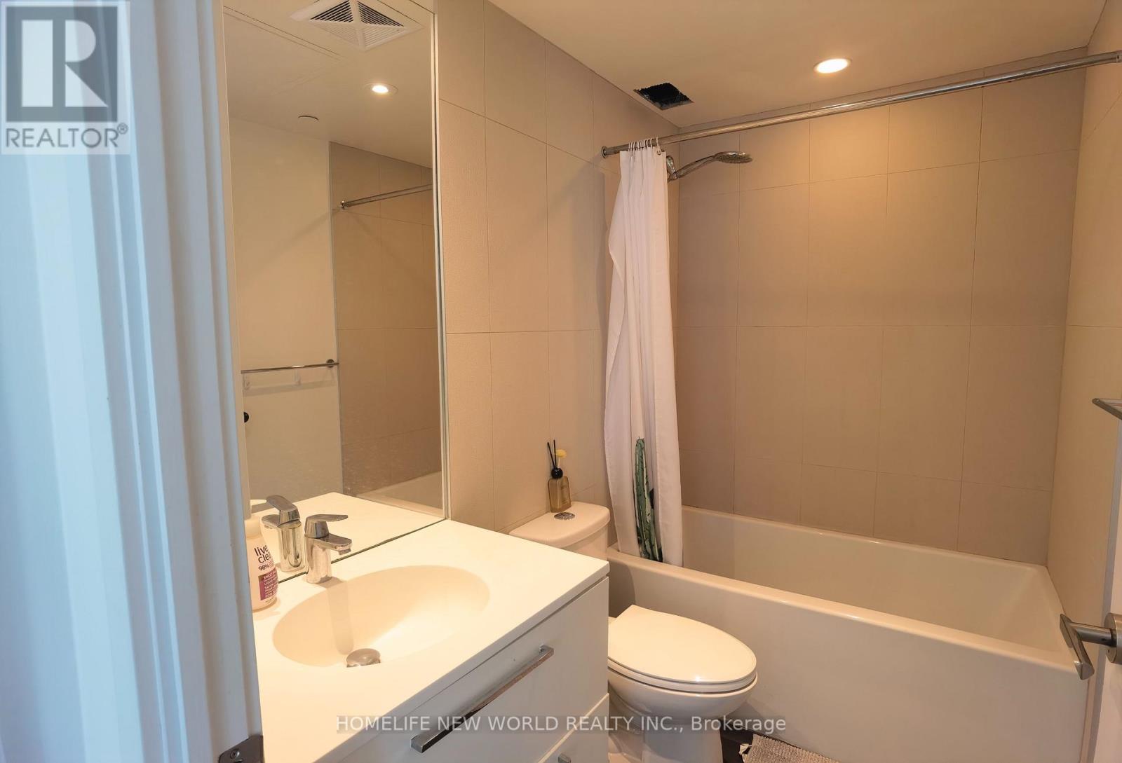 2109 - 15 Grenville Street, Toronto, Ontario  M4Y 0B9 - Photo 9 - C13069912