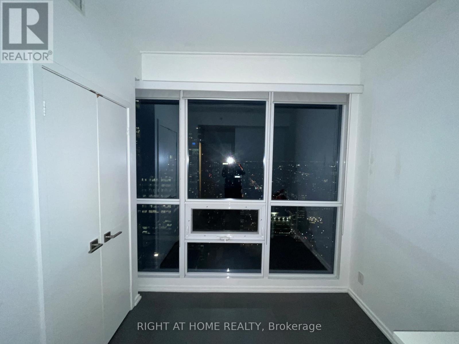 4815 - 70 Temperance Street, Toronto, Ontario  M5H 0B1 - Photo 12 - C13069940