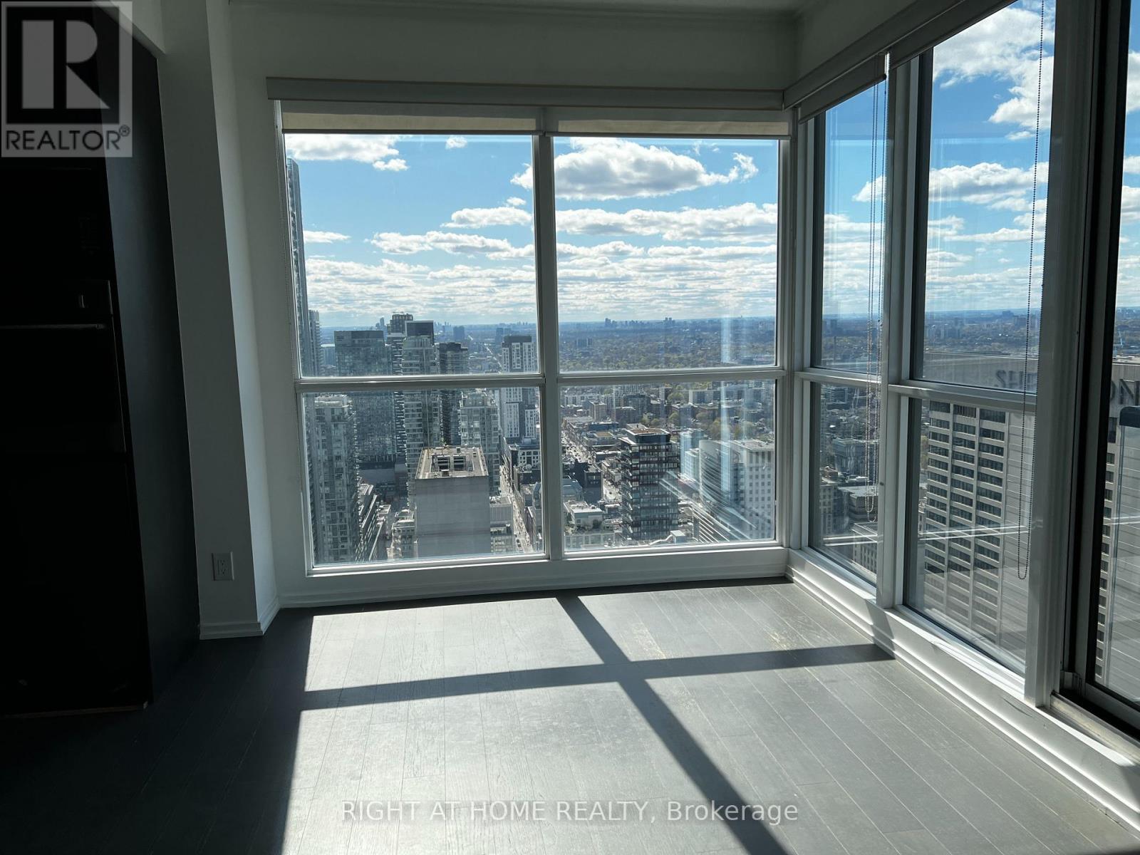 4815 - 70 Temperance Street, Toronto, Ontario  M5H 0B1 - Photo 7 - C13069940