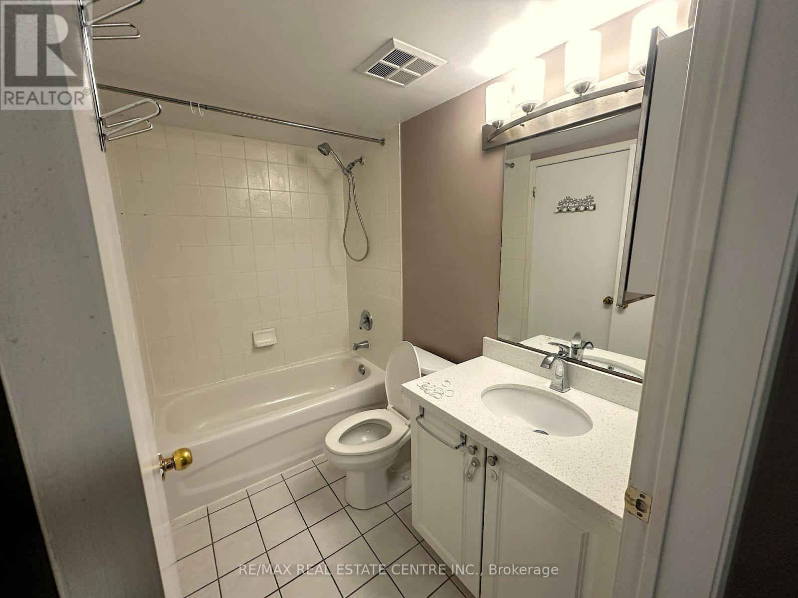 1214 - 5 Everson Drive, Toronto, Ontario  M2N 7C3 - Photo 14 - C13069982
