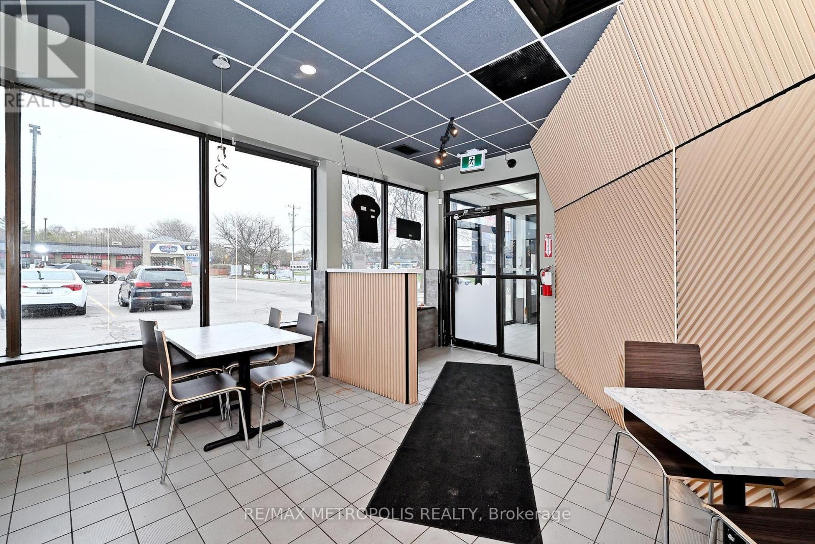 B-1 - 1540 Dundas Street E, Whitby, Ontario  L1N 2K7 - Photo 4 - E13069828