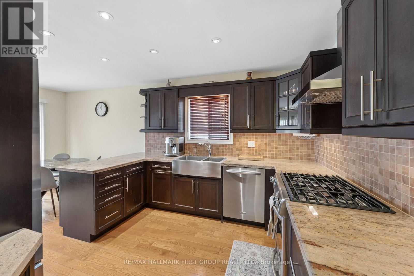 1592 Heathside Crescent, Pickering, Ontario  L1V 5W9 - Photo 11 - E13069996