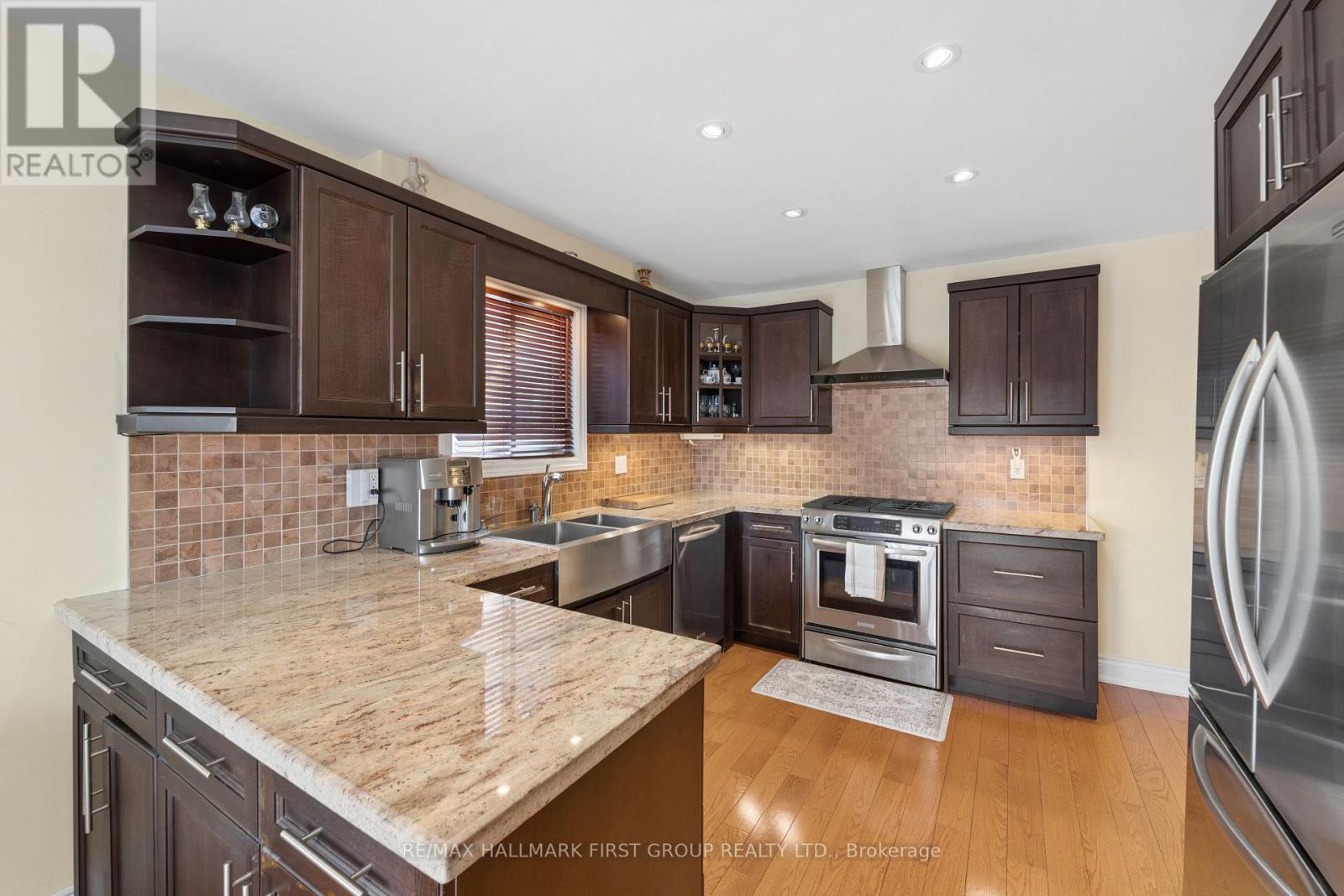 1592 Heathside Crescent, Pickering, Ontario  L1V 5W9 - Photo 12 - E13069996