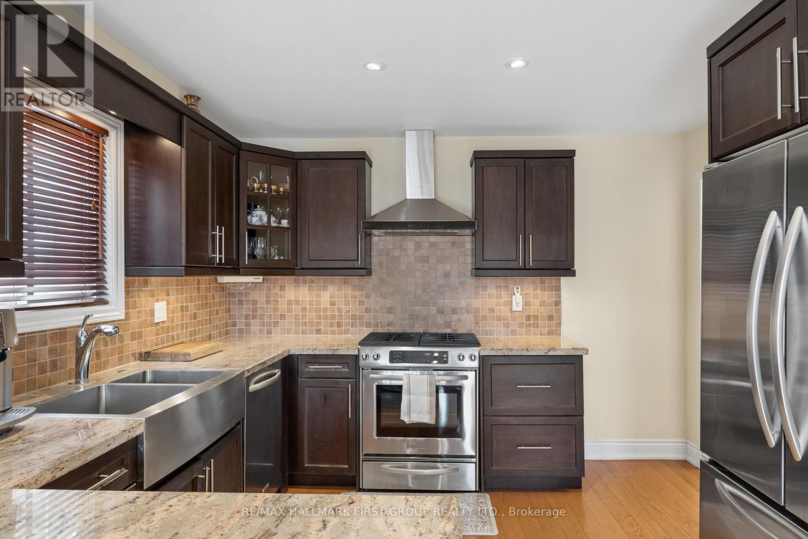 1592 Heathside Crescent, Pickering, Ontario  L1V 5W9 - Photo 13 - E13069996