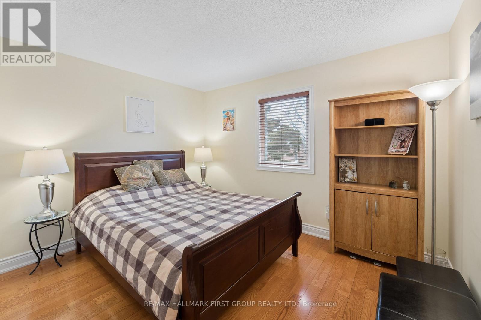 1592 Heathside Crescent, Pickering, Ontario  L1V 5W9 - Photo 23 - E13069996