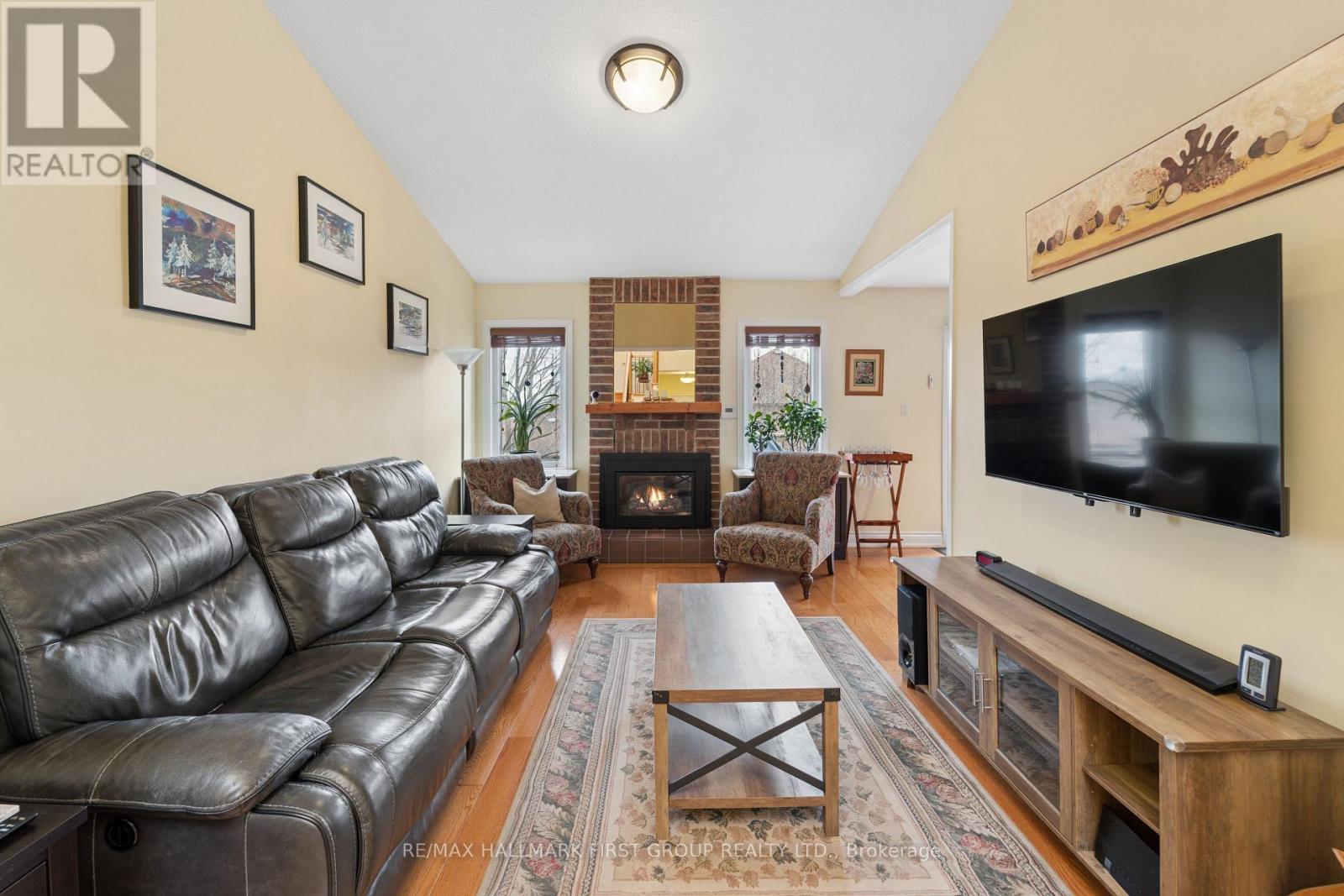 1592 Heathside Crescent, Pickering, Ontario  L1V 5W9 - Photo 6 - E13069996