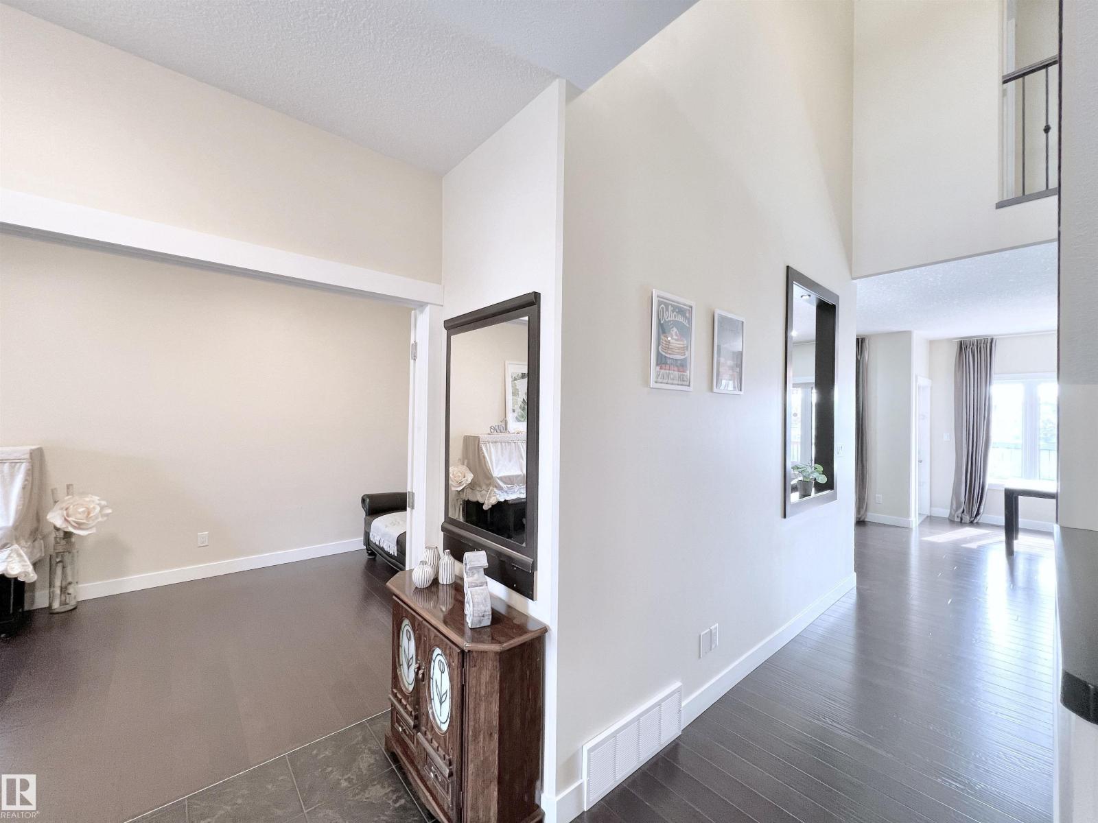 8967 24 Av Sw, Edmonton, Alberta  T6X 1A6 - Photo 8 - E4485204