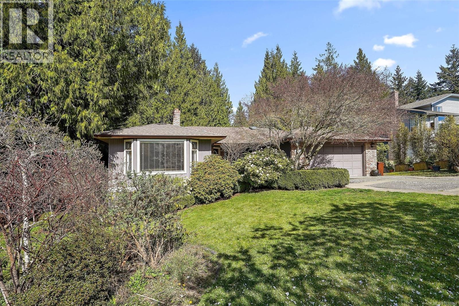 8636 Sentinel Pl, North Saanich, British Columbia