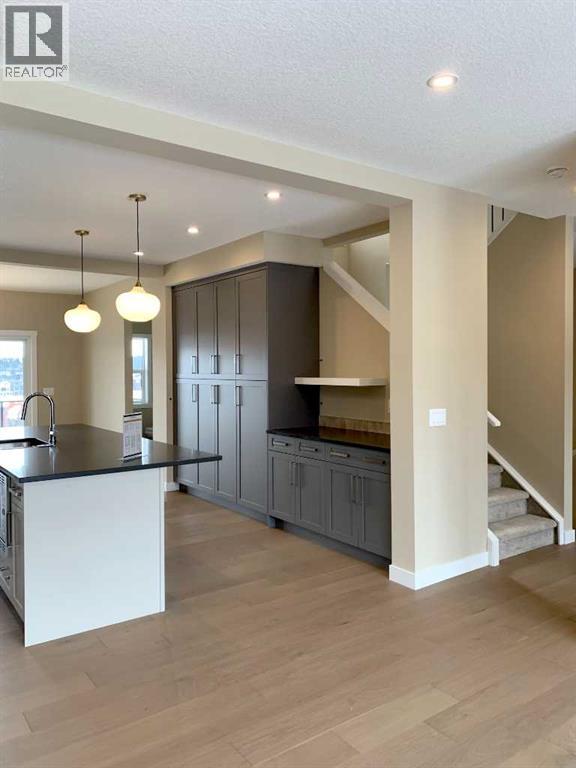152 Crimson Ridge Place, Calgary, Alberta  T3L 0K4 - Photo 5 - A2299822