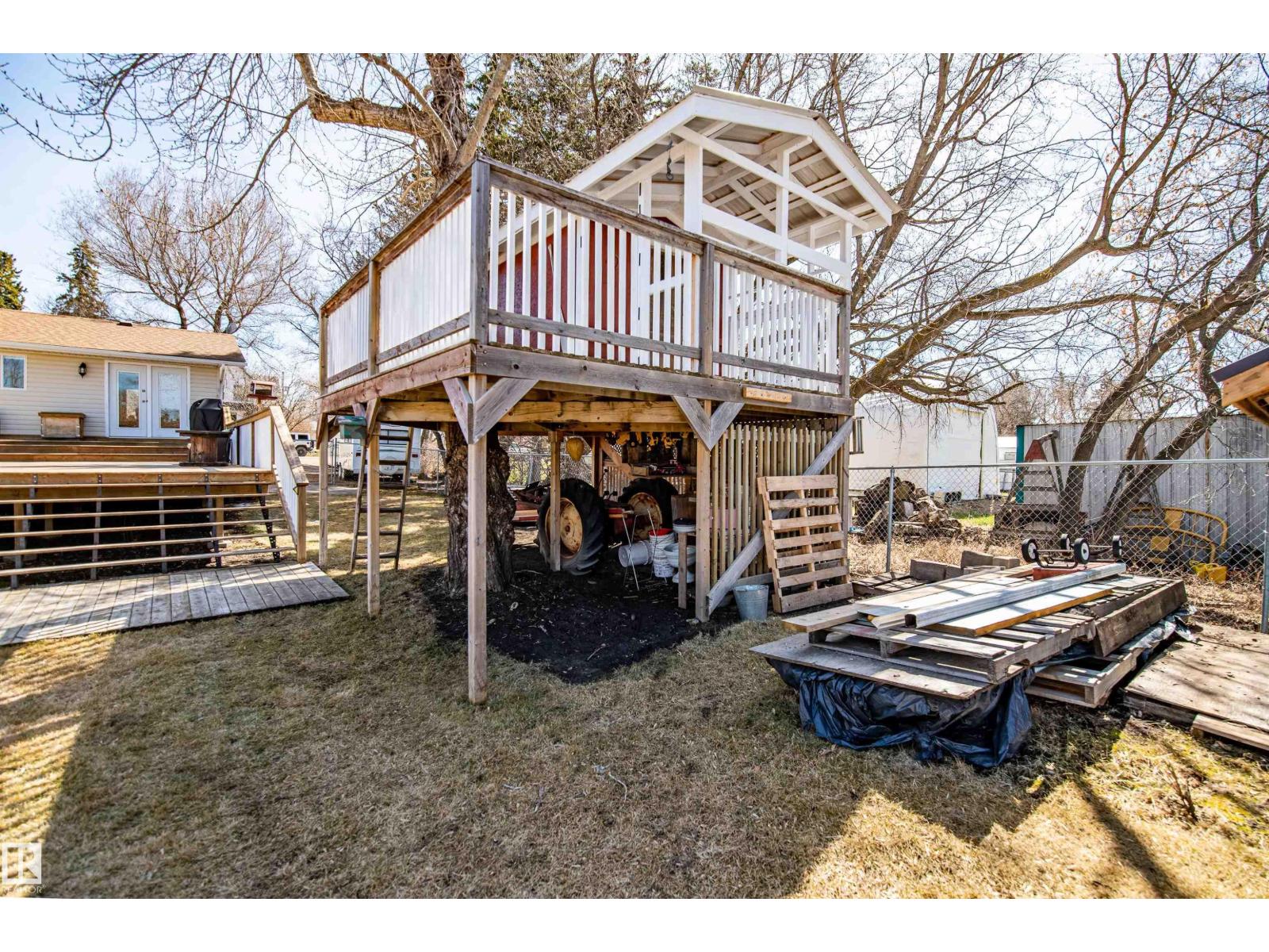 8 Macrae St, Erskine, Alberta  T0C 1G0 - Photo 18 - E4485193