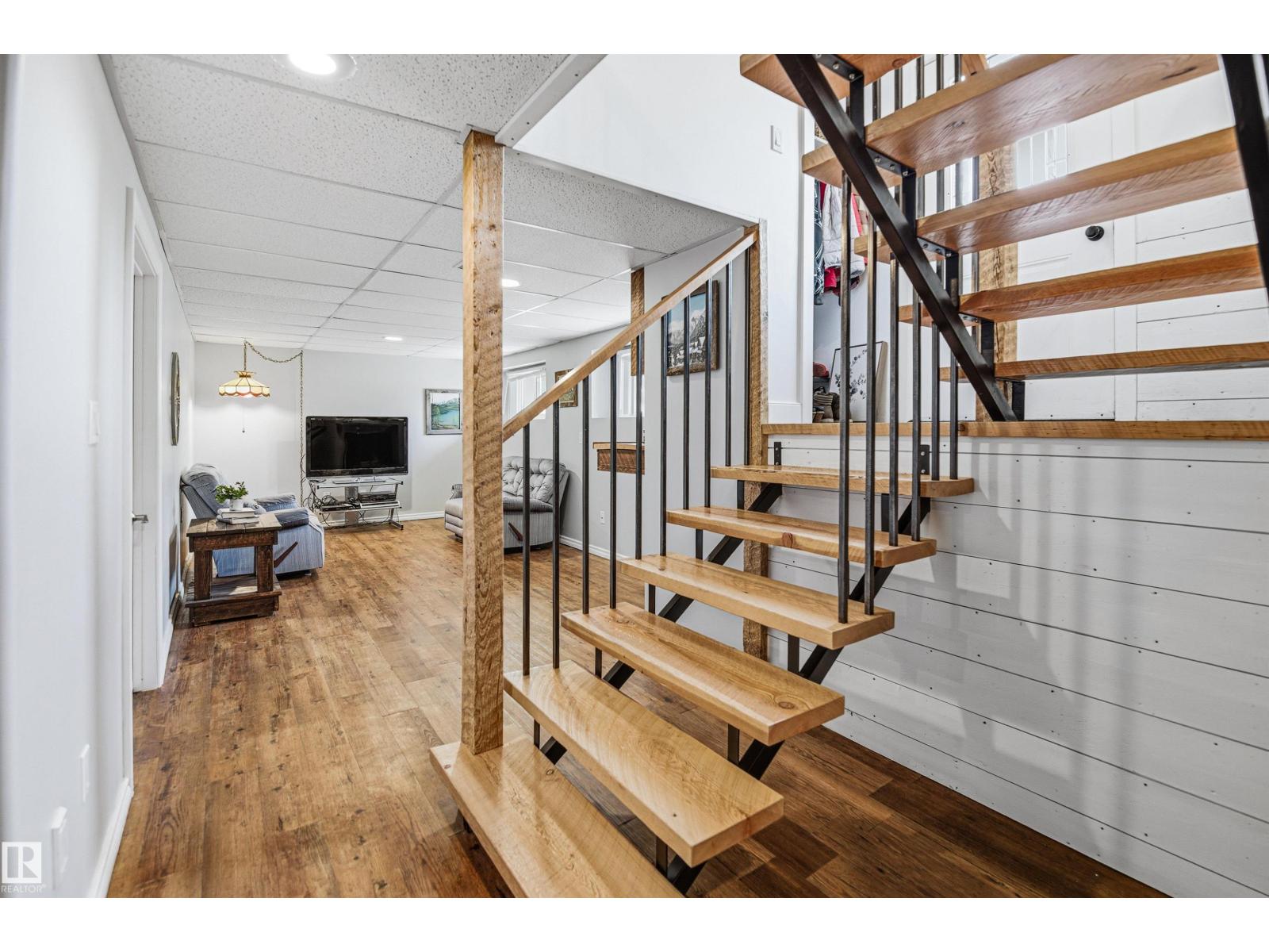 8 Macrae St, Erskine, Alberta  T0C 1G0 - Photo 68 - E4485193