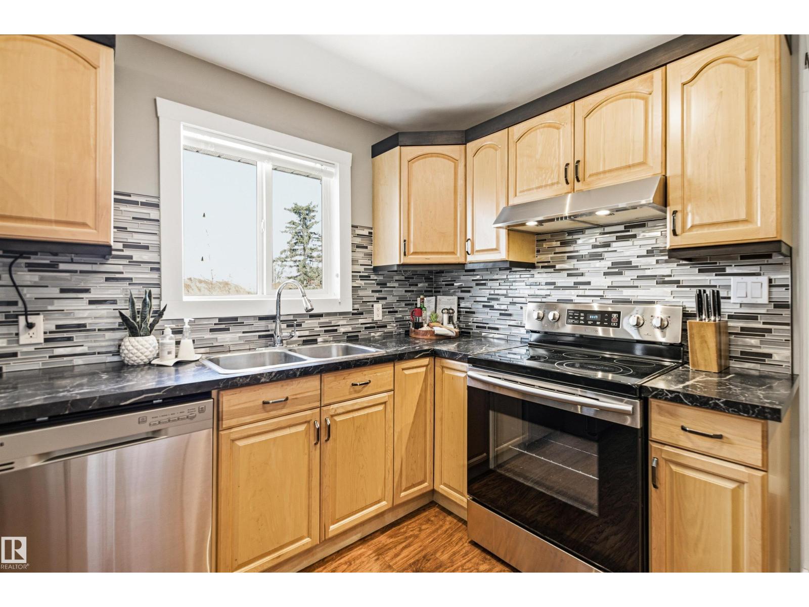 8 Macrae St, Erskine, Alberta  T0C 1G0 - Photo 52 - E4485193
